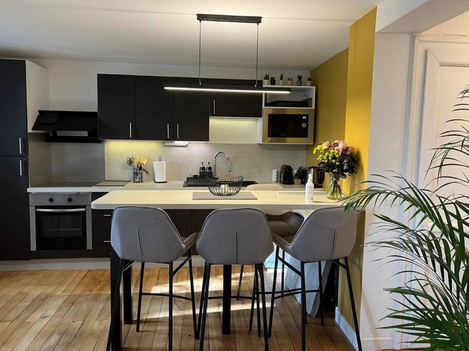 L'Eskale / Gare De Tours Apartment Bagian luar foto